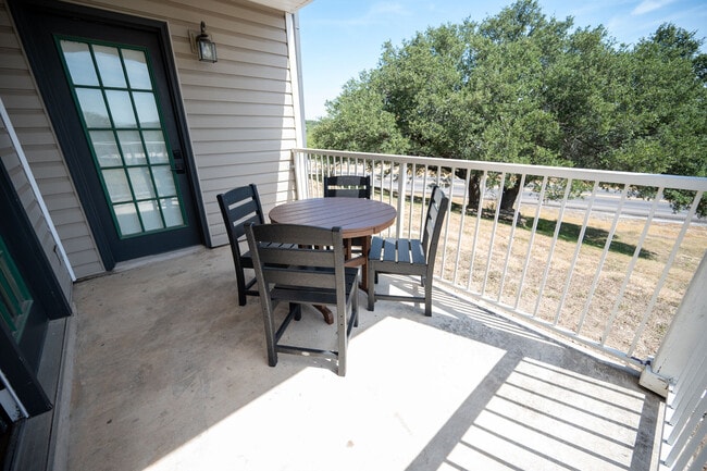 Hill Country Resort and Luxury Apartments