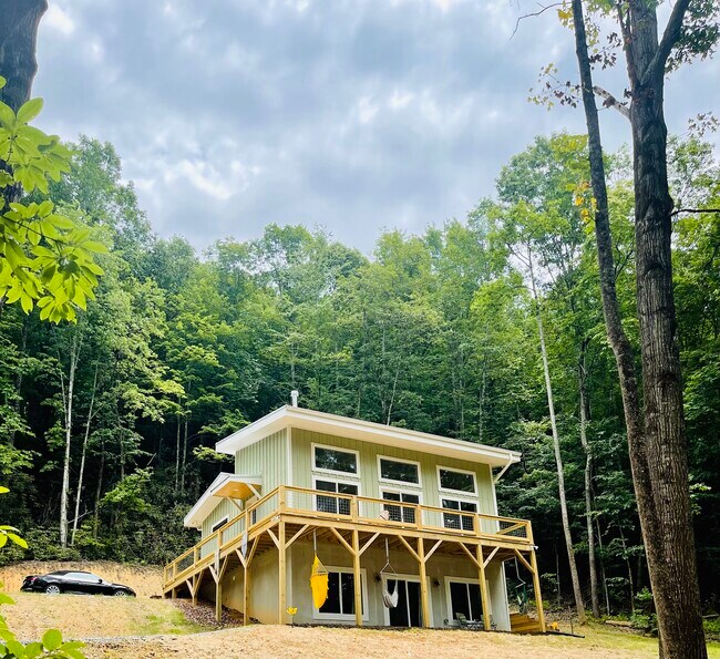 Photo - 1399 Golf Course Rd House