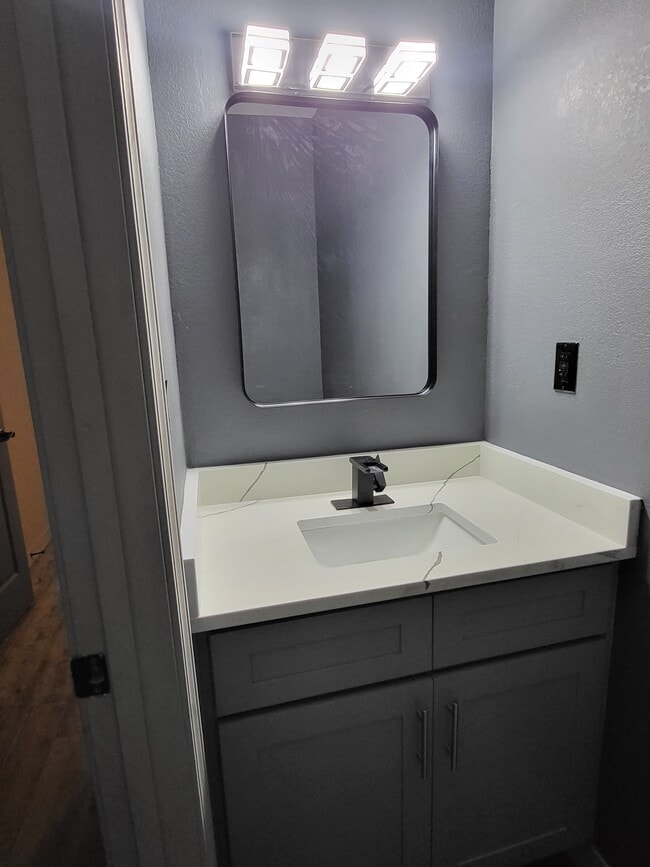 Photo - 1806 N 7th Ave