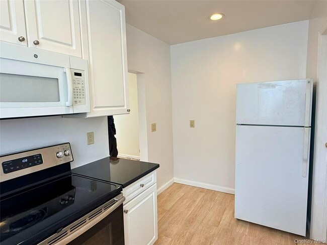 Photo - 52-05 35th St Unit 2