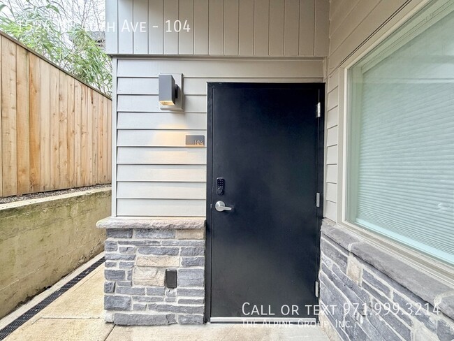 Photo - 1524 NE 40th Ave Unidad 104