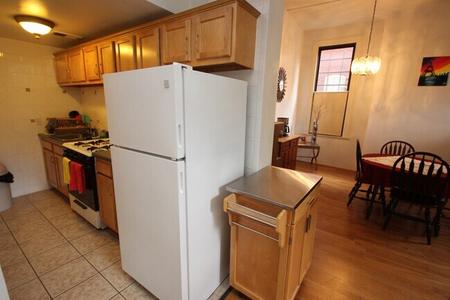 Photo - ELLSWORTH AVE-5533 -- 144