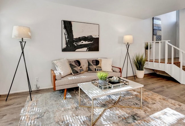 Photo - Downtown Bellevue 2 Bedroom 1.5 Bath 2 story Condo