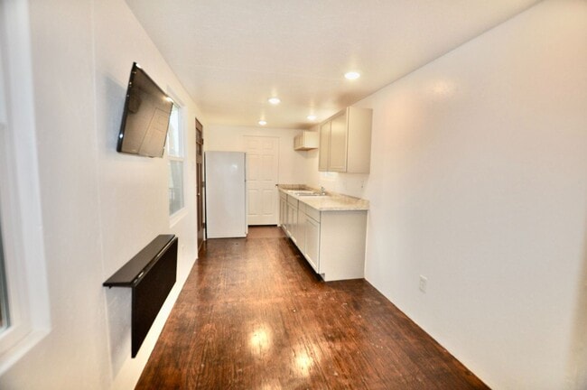 Photo - FOR LEASE! 1 BR - 1 BA - 325 sf - Container Home. All Utilities (Electricity, Water, Sewer & Garb...