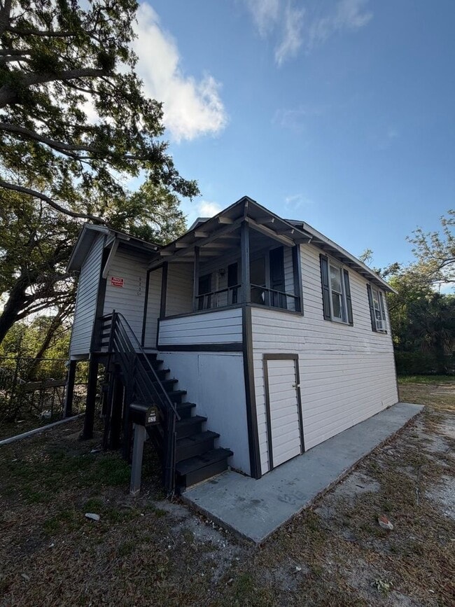 Building Photo - Orange St Unit 923.5