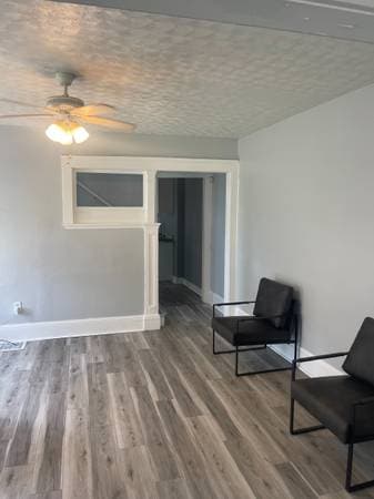 Photo - 9202 Edmunds Ave