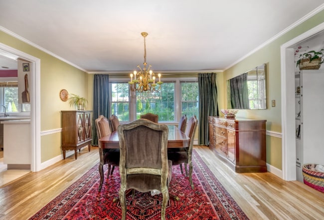 Photo - 65 Sherburne Rd S