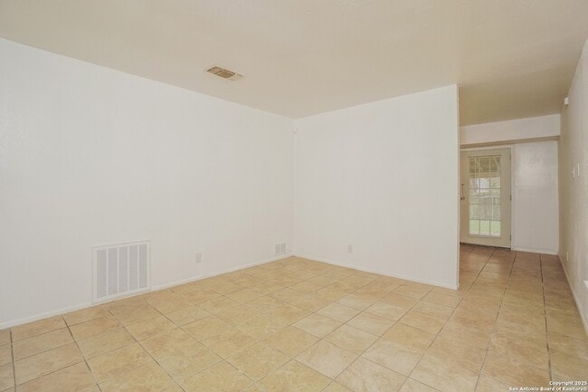 Photo - 5916 Mission Sunrise