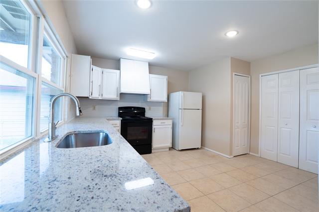 Photo - 3101 Silverdale Ln