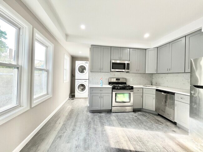 Building Photo - 16 Long Ave Unit 2 Rental