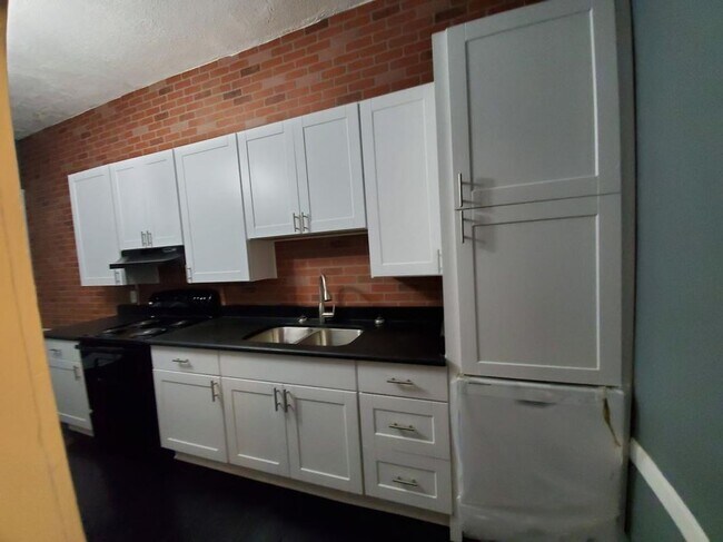 820 Caroline St Unit 3