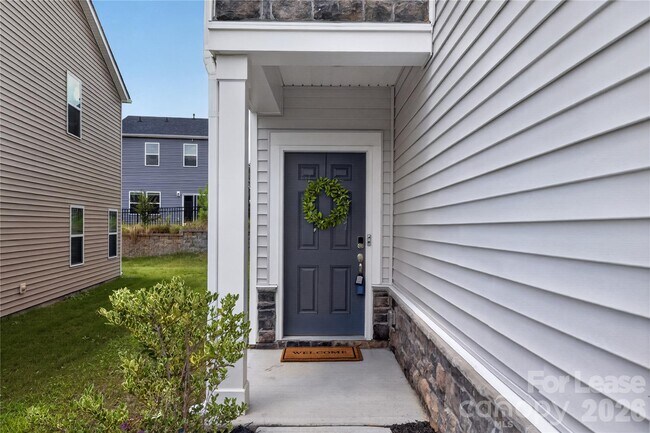 Photo - 314 Hyssop Ct