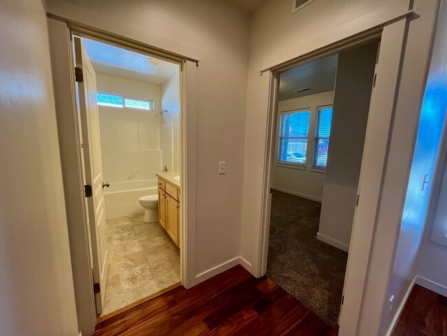 Photo - 120 S Voyage Ave