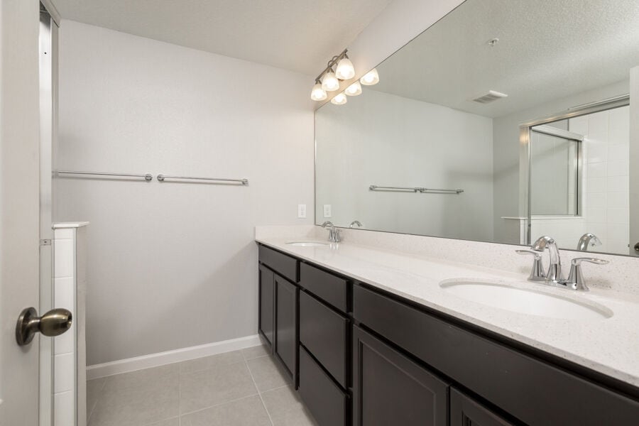 Photo - 389 Smugglers Way