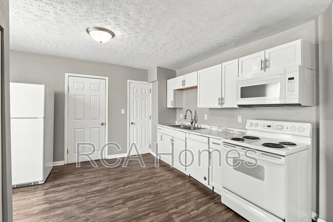 Photo - 1013 E Legrande Ave