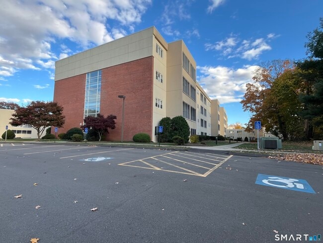 Building Photo - 75 Washington Ave Unit 2-111