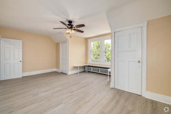 5BR, 2BA - 2,200SF - Living Room