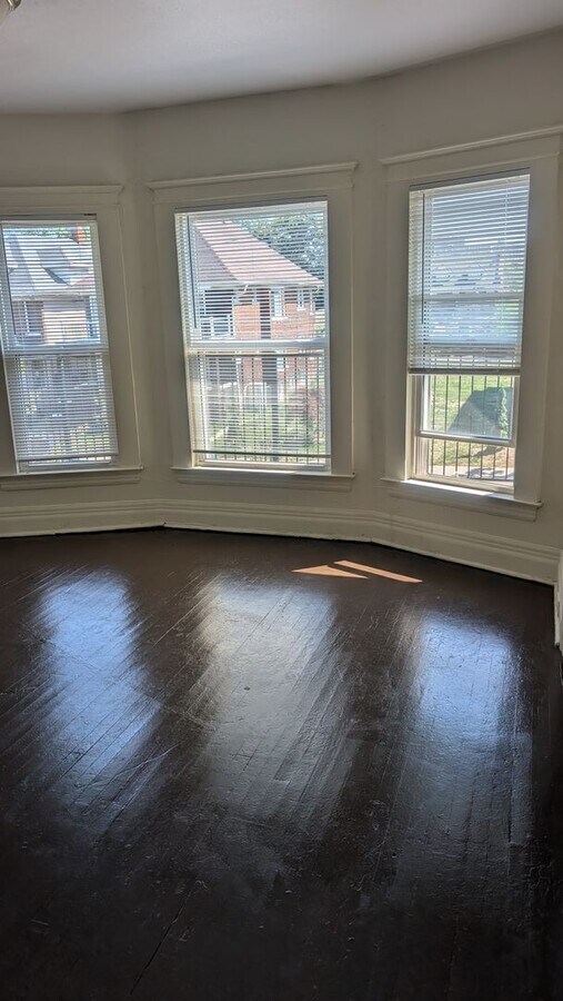 Photo - Euclid 2 Unit 894 W. Euclid