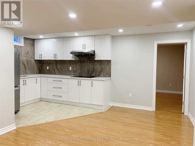 Photo - 166 Hillcroft Dr