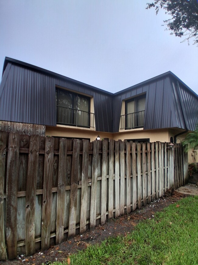 Building Photo - 131 Lake Arbor Dr Rental