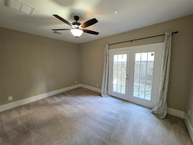 Photo - 4315 Schuler St