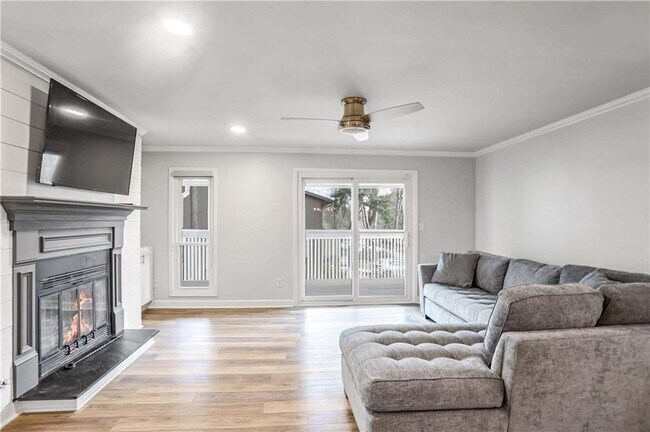 1506 Cumberland Ct SE