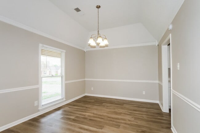 Photo - 9261 Chimneyrock Blvd.