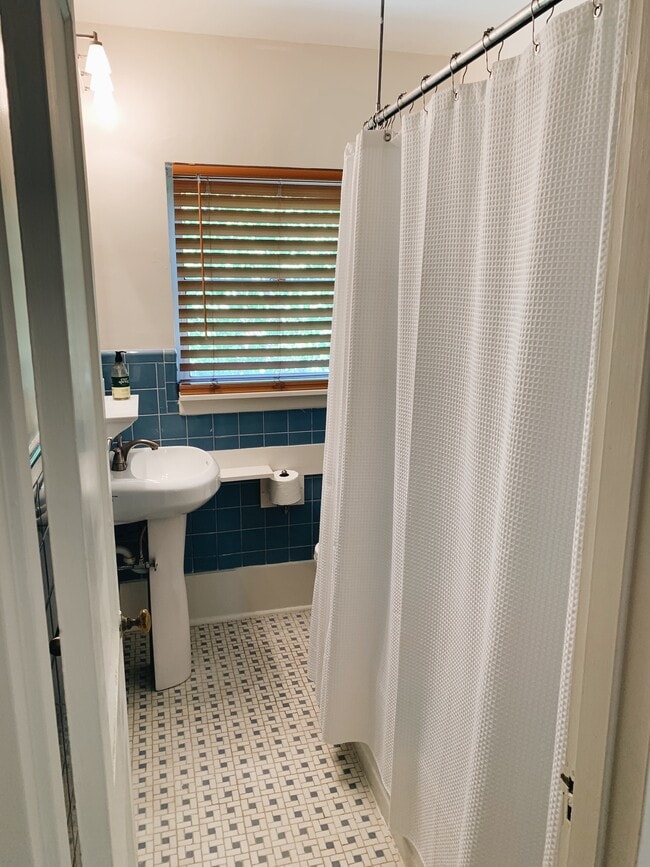 Photo - 501 Milledge Rd Unidad 5C