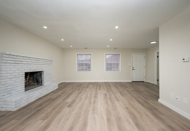 Photo - Williamsburg North