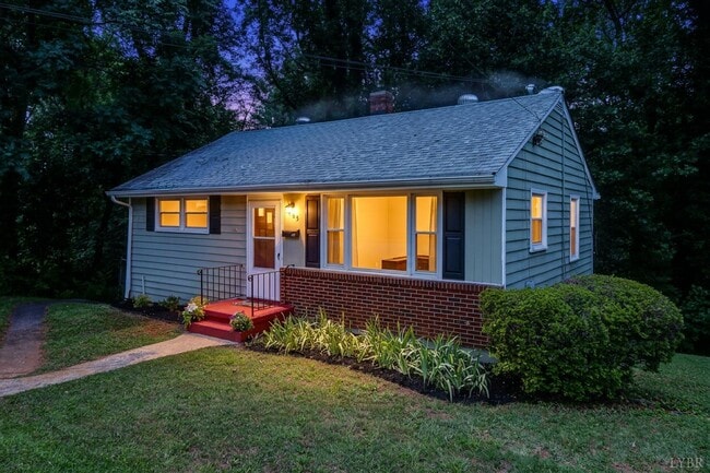 Photo - 4605 Greenwood Dr