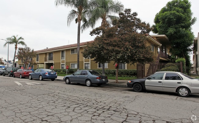University Commons at Northridge