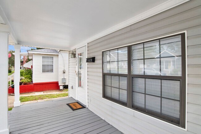 Photo - Downtown Pensacola Home For Rent