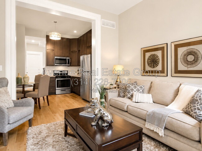 Photo - 2329 Hickory St