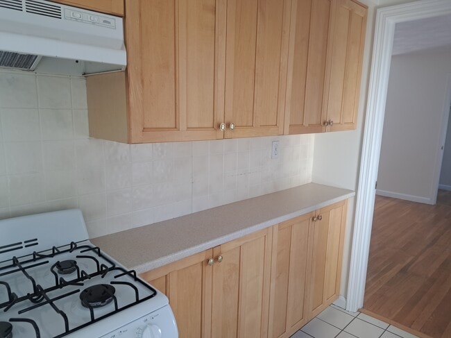 Photo - 12 Avon St Unit Apt #2