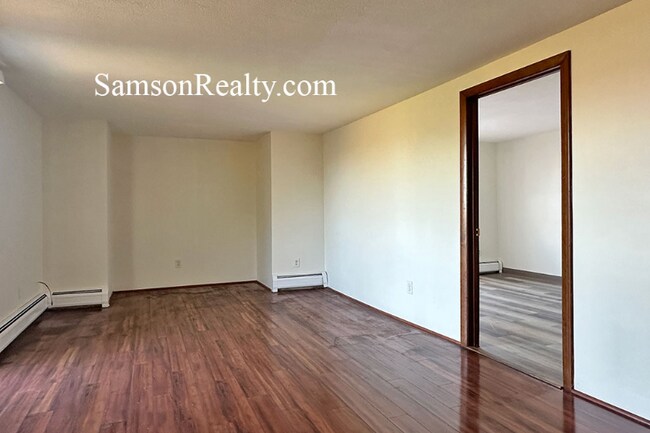 Photo - 5 Woodward Ave