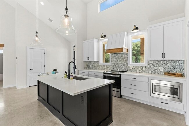 Photo - 22206 Briarcliff Dr