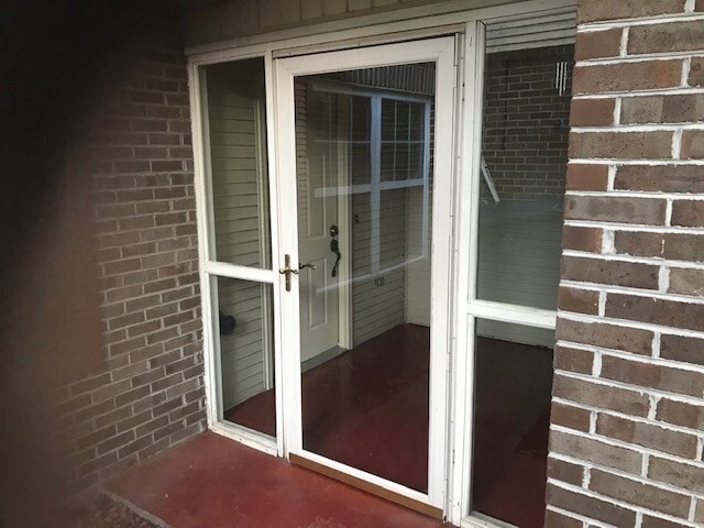 Photo - Maryville 37801 - 2 bedroom, 1.5 Condo with a 1-car garage - Contact Ed Johnson (865) 924-5045