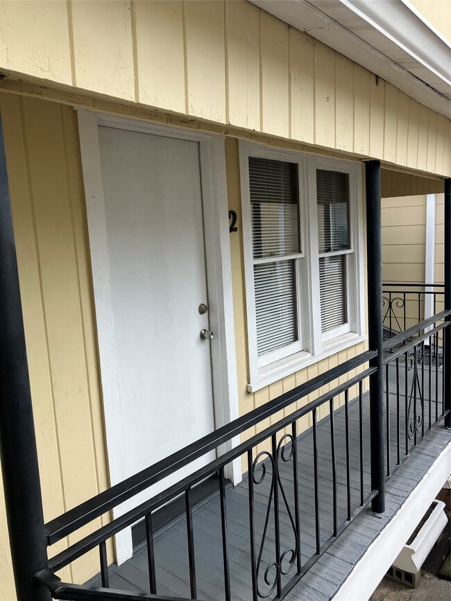 Photo - 307 Stratford St Unit 2