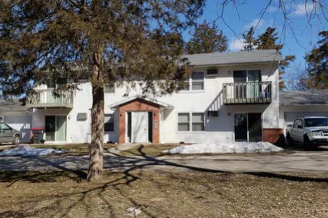 Building Photo - W9254 Oakland Pass Unit #1