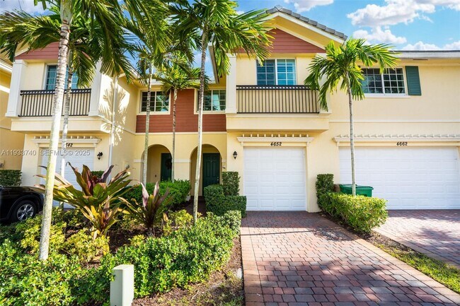 Photo - 4652 Horseshoe Cir