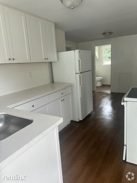 Building Photo - 2 br, 1 bath Triplex - 326 Orr Street apt 3