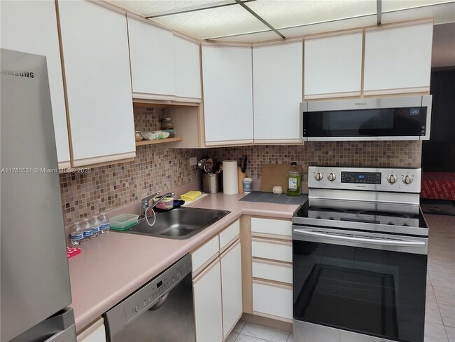 Building Photo - 251 174th St Unit 1208 Rental