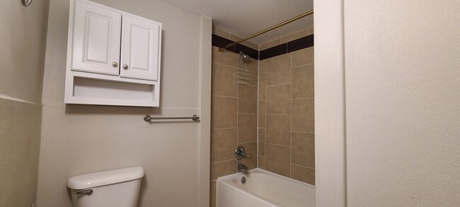 Photo - 710 Jefferson Dr