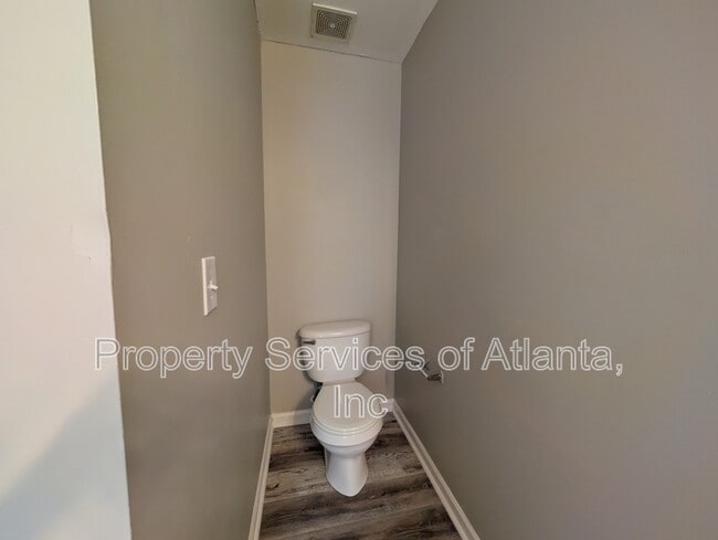 Photo - 7300 New Dale Rd