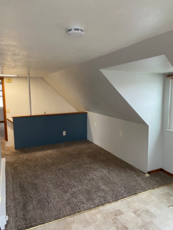 Photo - 1042 W Cascade Ave Unit B