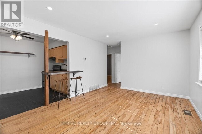 Photo - 250 Greenwood Ave