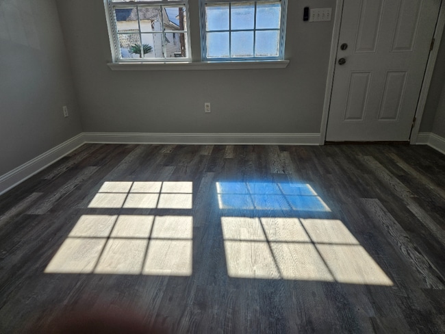 Building Photo - 8311 Oleander St