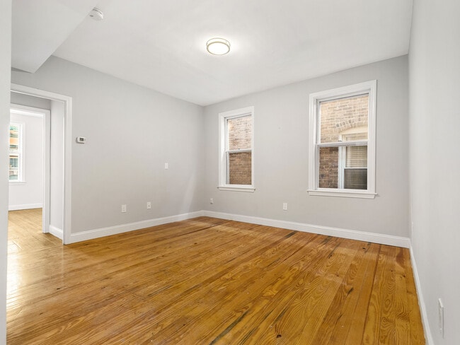 Photo - 14 Geneva St Unit 2