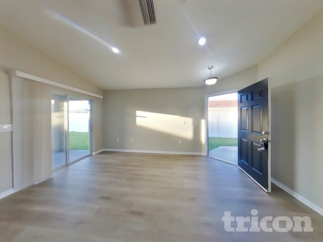 Photo - 2311 12th Ave E