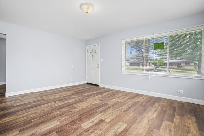 Photo - 16125 Marshfield Ave